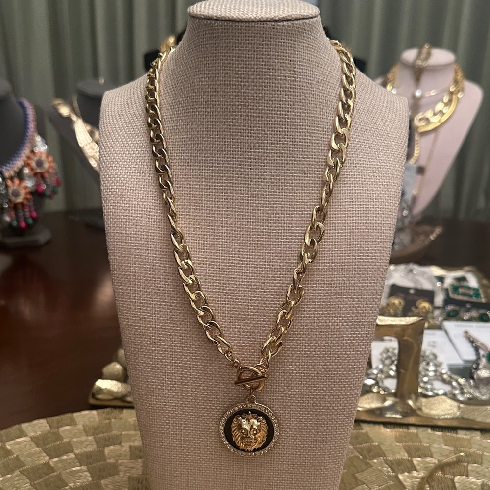 Gold Lion Pendant Necklace